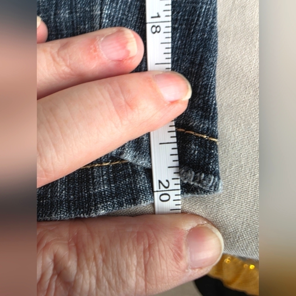 Younique Blue Jean Shorts for Women Size 7 Juniors - Picture 4 of 5